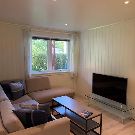 Modern 2br Free Parking 10 Min To Centre Appartamento